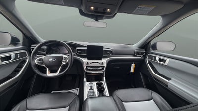 2023 Ford Explorer XLT 202A