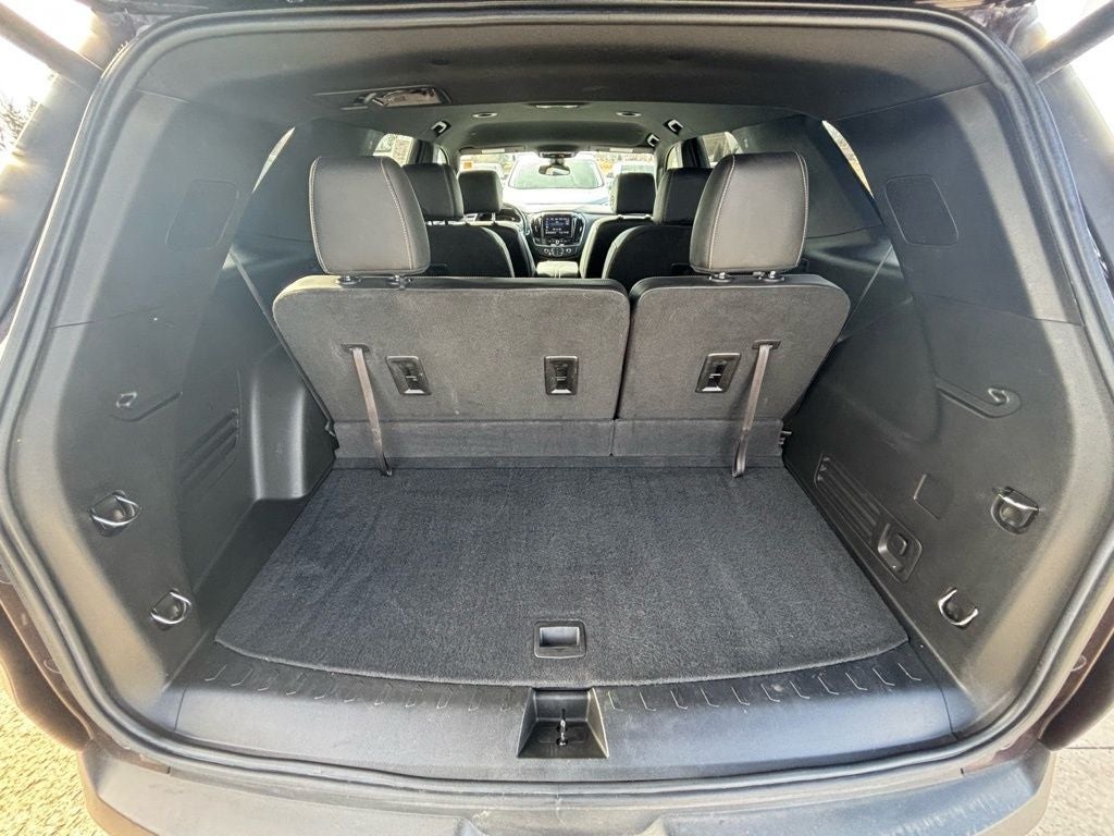 2022 Chevrolet Traverse LT Leather