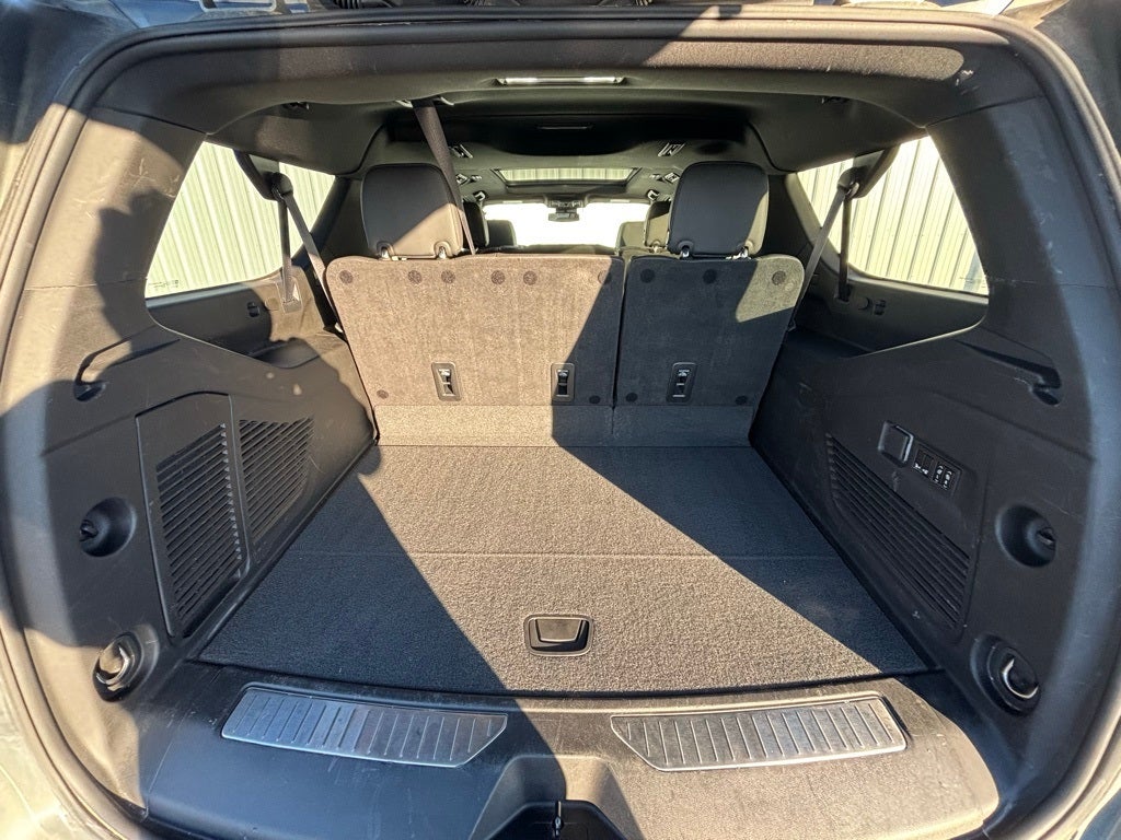 2023 Chevrolet Suburban Z71