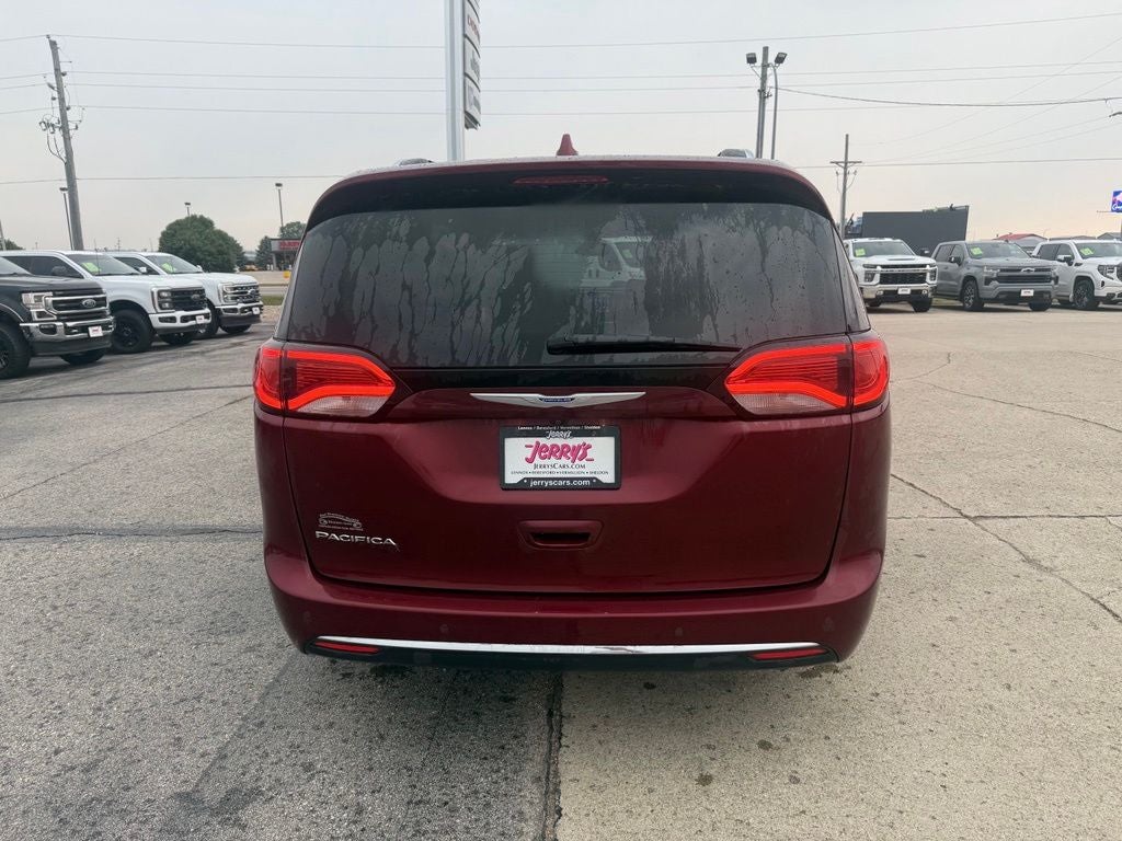 2020 Chrysler Pacifica Touring L