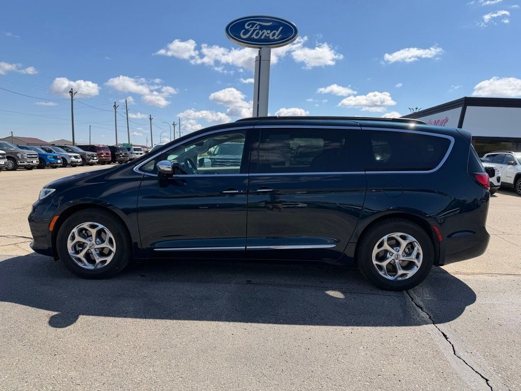 2022 Chrysler Pacifica Limited