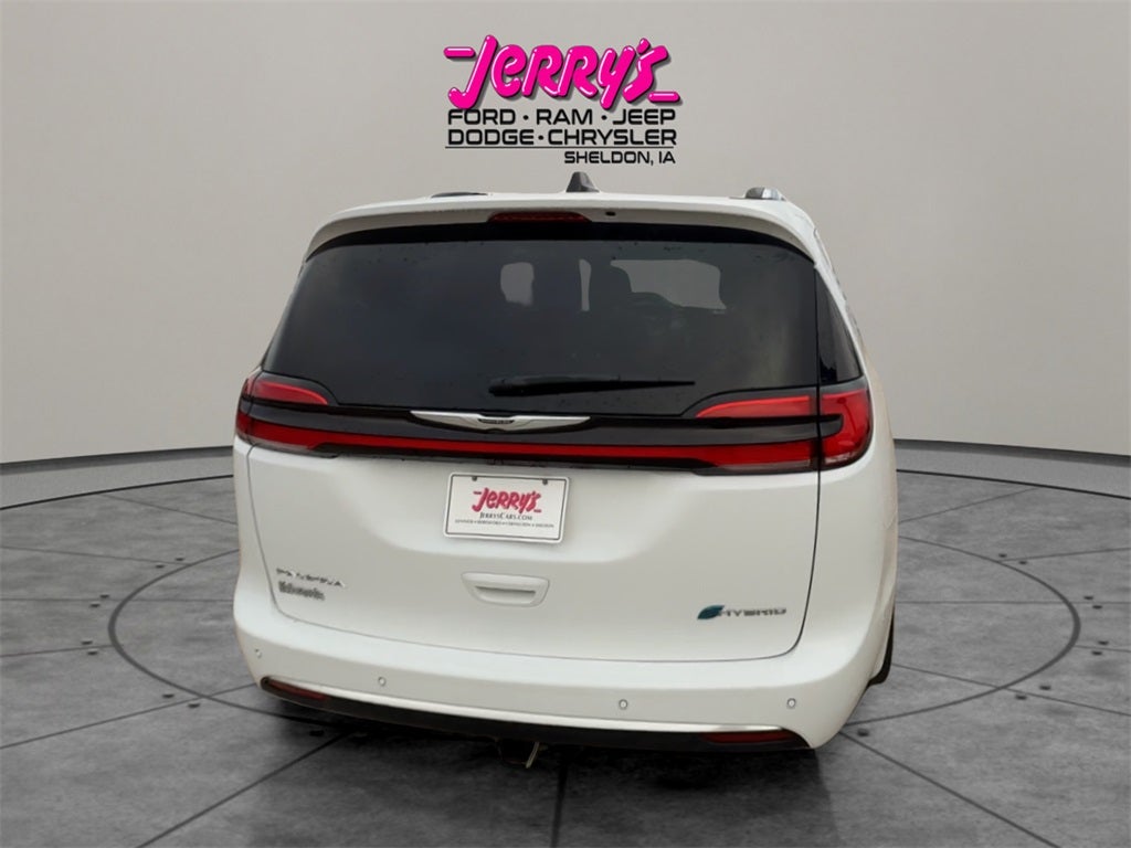 2024 Chrysler Pacifica Hybrid Pinnacle