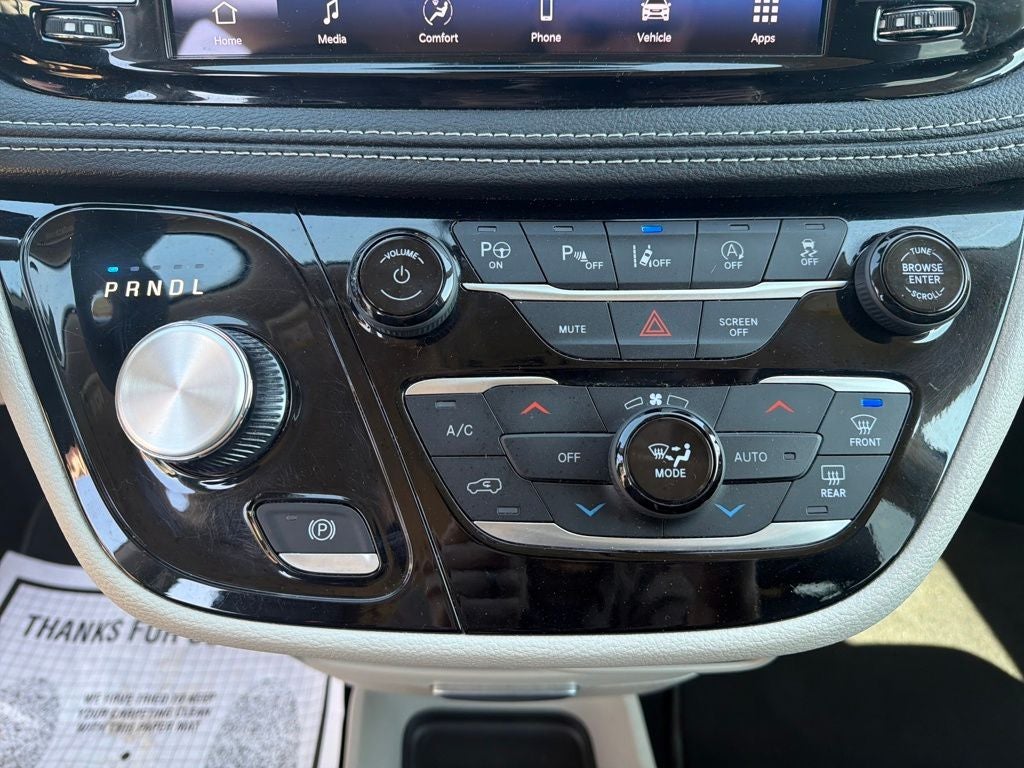 2024 Chrysler Pacifica Touring L