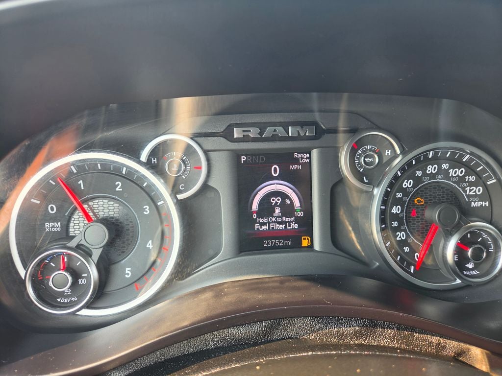2025 RAM 2500 Big Horn 6'4" BOX