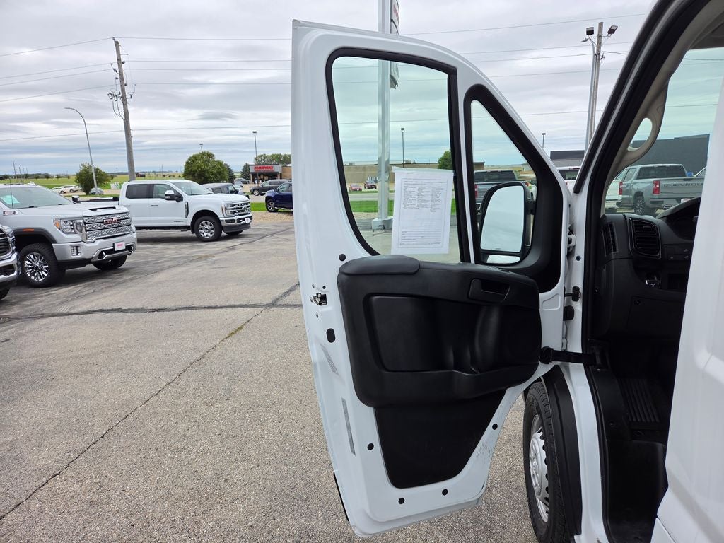 2025 RAM ProMaster 2500 Base