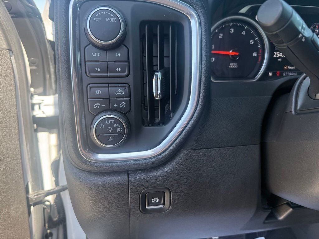 2022 Chevrolet Silverado 1500 LTD High Country