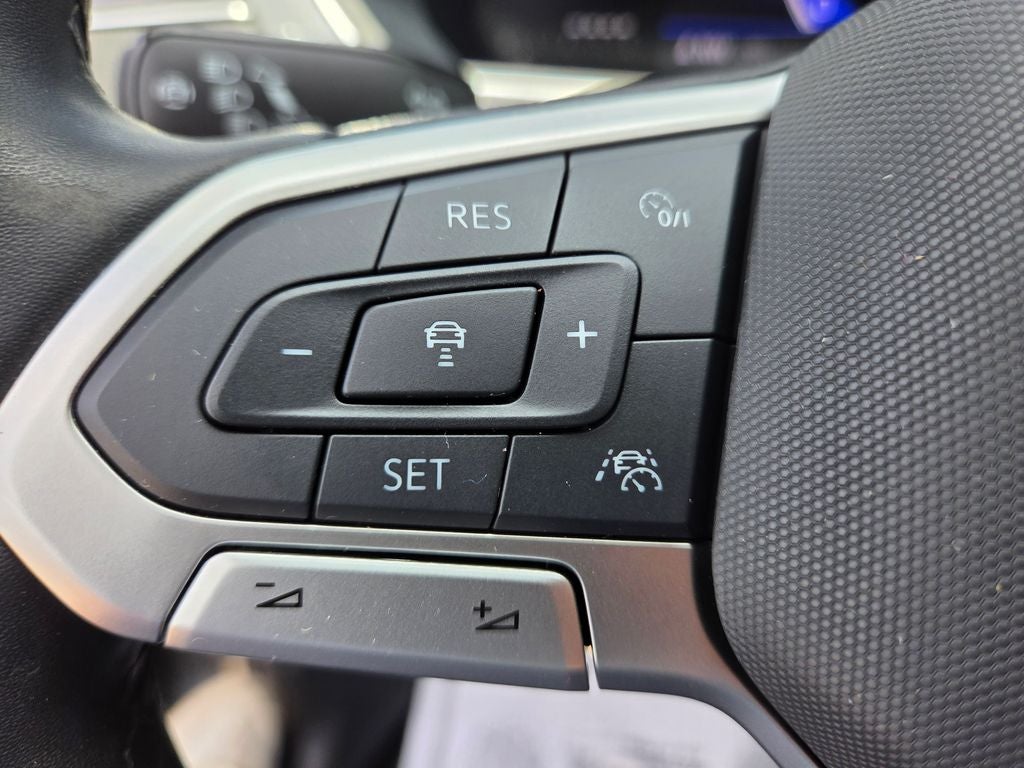 2024 Volkswagen Tiguan 2.0T Wolfsburg Edition