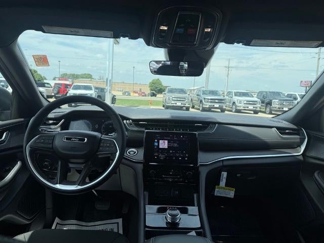 2026 Jeep Grand Cherokee Laredo X 4x4
