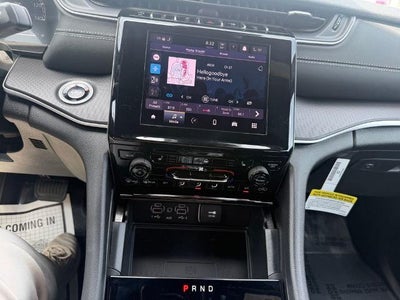 2026 Jeep Grand Cherokee Laredo X 4x4