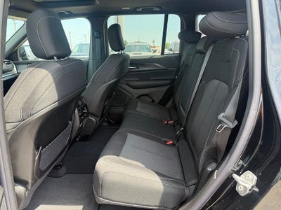 2026 Jeep Grand Cherokee Laredo X 4x4