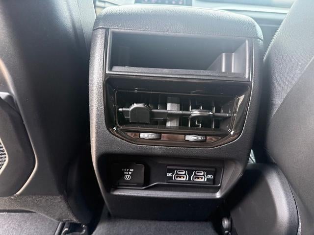 2026 Jeep Grand Cherokee Laredo X 4x4