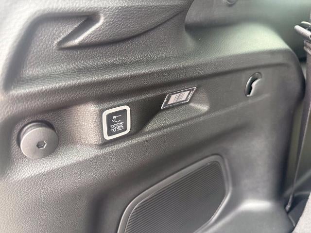 2027 Jeep Grand Cherokee L Limited 4x4