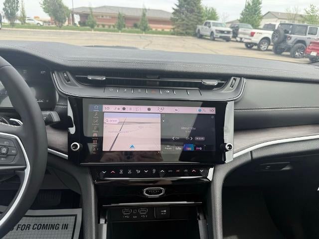 2026 Jeep Grand Cherokee L Limited 4x4