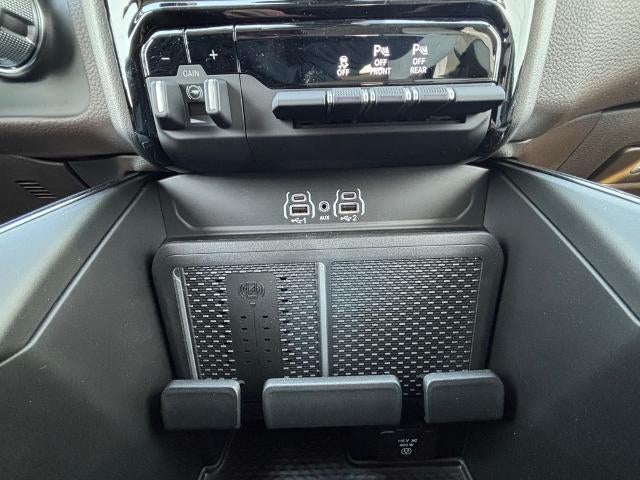 2026 RAM 1500 Laramie 4x4 Crew Cab 5'7" Box