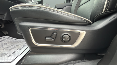 2026 RAM 1500 Laramie 4x4 Crew Cab 5'7" Box