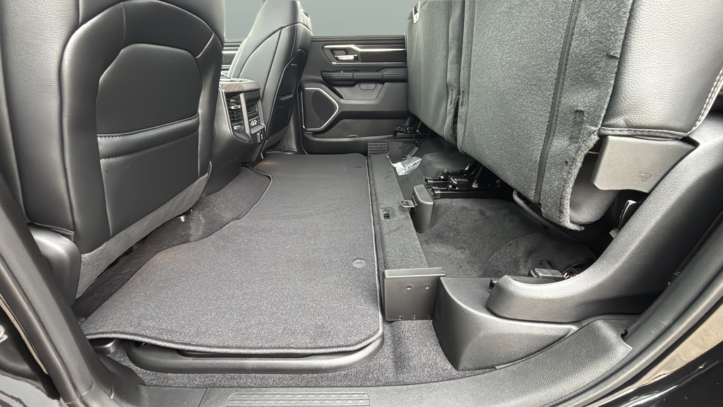 2026 RAM 1500 Laramie 4x4 Crew Cab 5'7" Box