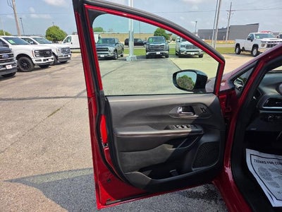 2027 Chrysler Pacifica Select FWD