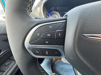 2026 Chrysler Pacifica Select AWD