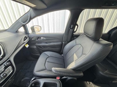 2026 Chrysler Pacifica Select AWD