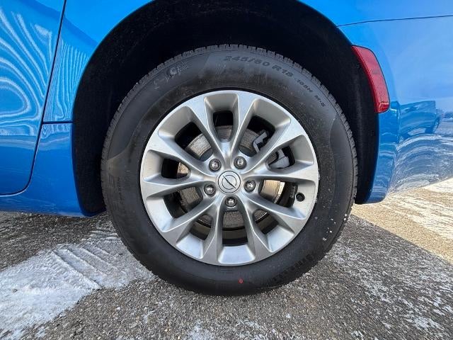 2026 Chrysler Pacifica Select AWD