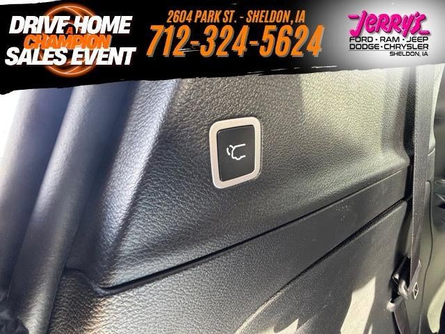 2026 Chrysler Pacifica Select AWD