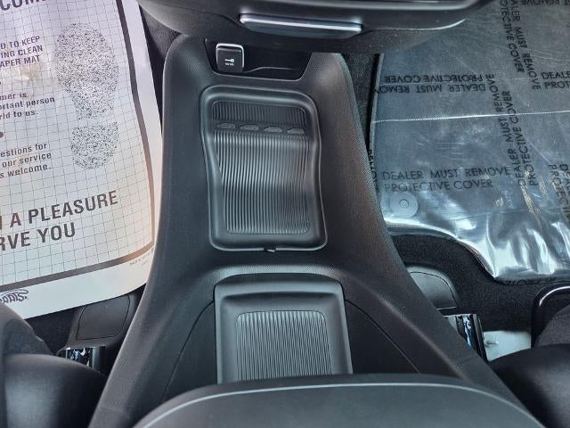 2027 Chrysler Pacifica Select AWD