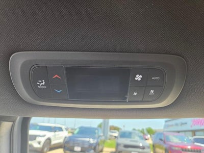 2027 Chrysler Pacifica Select AWD