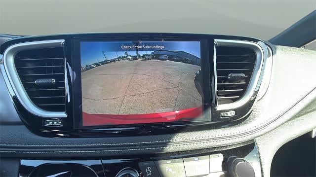 2026 Chrysler Pacifica Select AWD