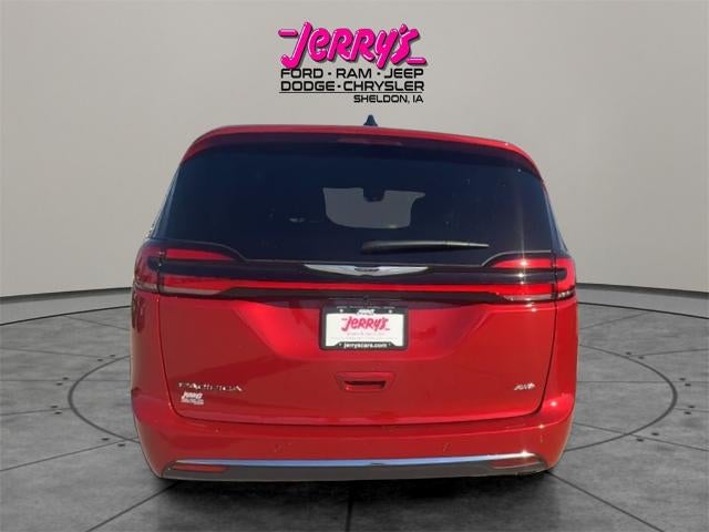 2026 Chrysler Pacifica Select AWD