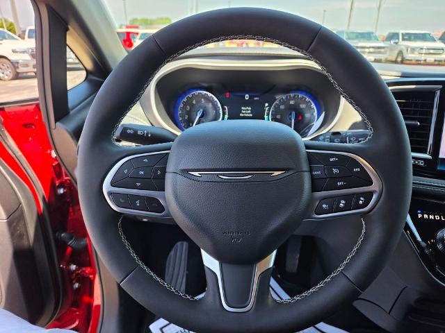 2027 Chrysler Pacifica Select AWD