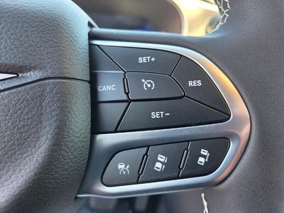 2027 Chrysler Pacifica Select AWD