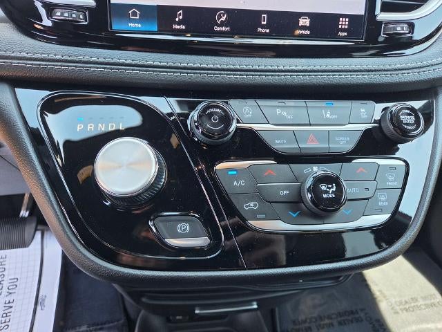 2027 Chrysler Pacifica Select AWD
