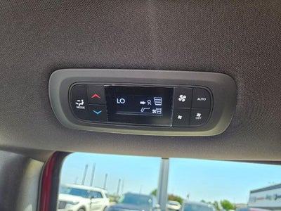 2027 Chrysler Pacifica Select AWD