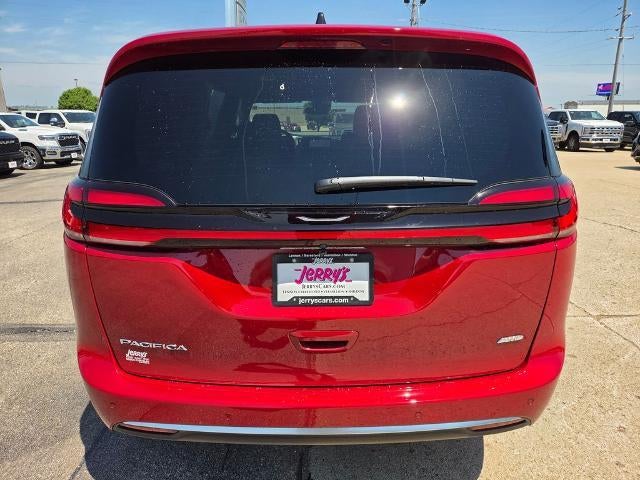 2027 Chrysler Pacifica Select AWD