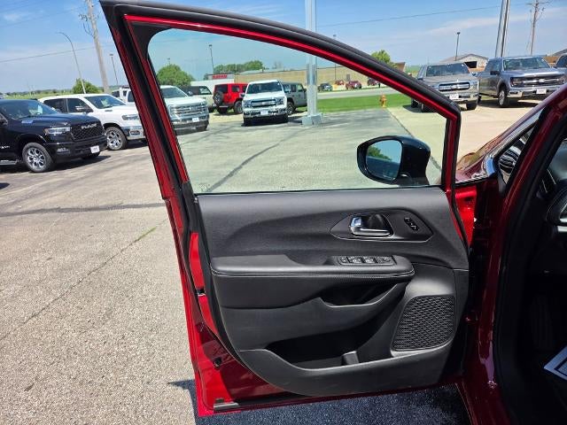 2027 Chrysler Pacifica Select AWD