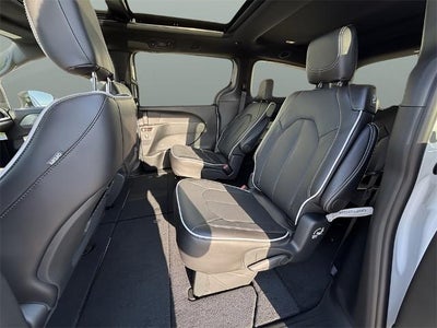 2026 Chrysler Pacifica Limited AWD