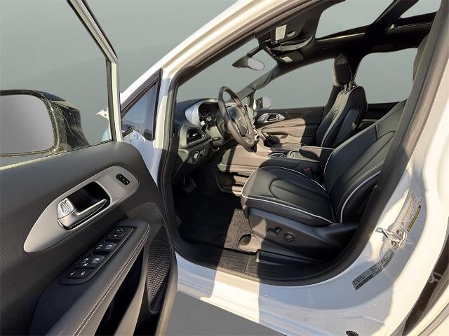 2026 Chrysler Pacifica Limited AWD