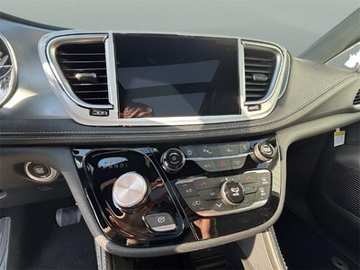 2026 Chrysler Pacifica Limited AWD