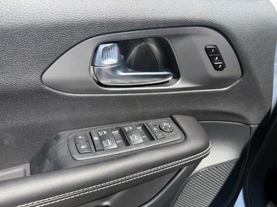 2027 Chrysler Pacifica Limited AWD