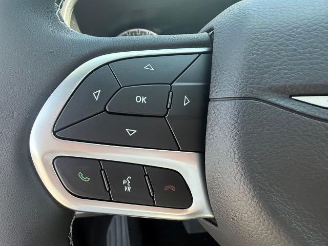 2027 Chrysler Pacifica Limited AWD