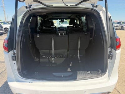 2027 Chrysler Pacifica Limited AWD