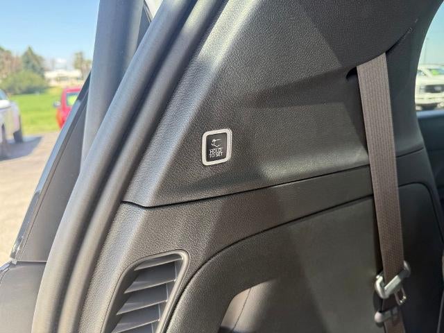 2027 Chrysler Pacifica Limited AWD