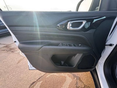 2026 Jeep Compass Latitude 4x4 *Ltd Avail*