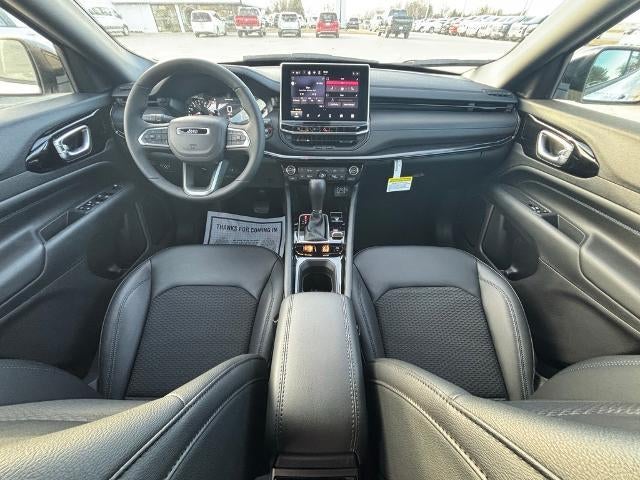 2026 Jeep Compass Latitude 4x4 *Ltd Avail*