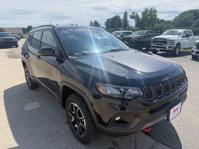 2026 Jeep Compass Trailhawk 4x4 *Ltd Avail*