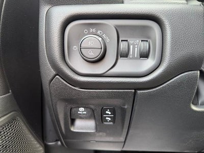 2026 RAM 1500 Big Horn 4x4 Crew Cab 5'7" Box