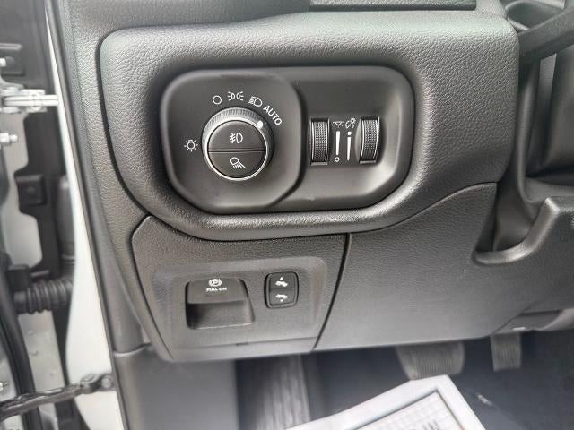 2026 RAM 1500 Big Horn 4x4 Crew Cab 5'7" Box