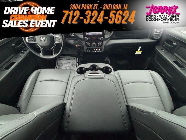 2026 RAM 2500 Tradesman 4x4 Crew Cab 6'4" Box